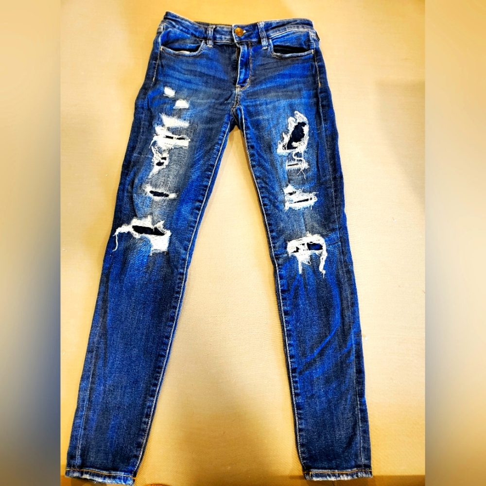 AE Ripped skinny jeans